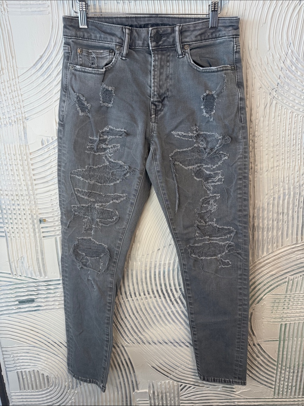 American Eagle Outfitters Men's Washed Gray Distressed Skinny Jeans N0496